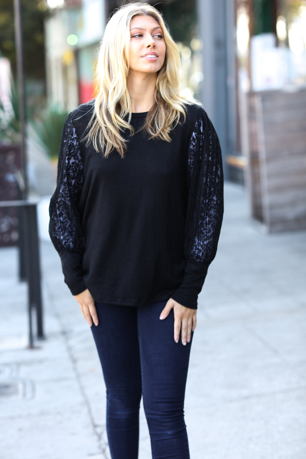 Black Hacci Floral Lace Bubble Sleeve Top