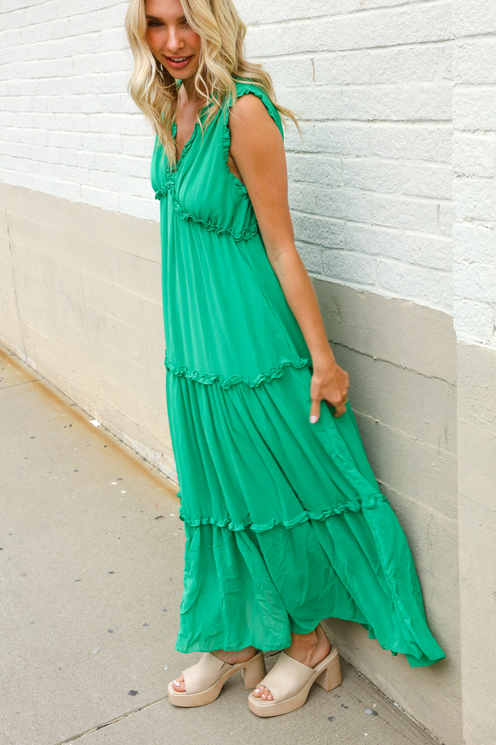 Find Love Green Sleeveless V Neck Frill Ruffle Tiered Lined Maxi